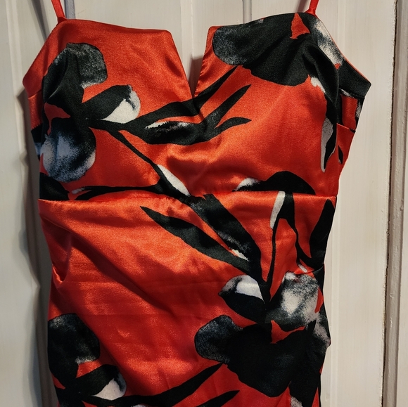 Cocktail dress - Picture 2 of 4